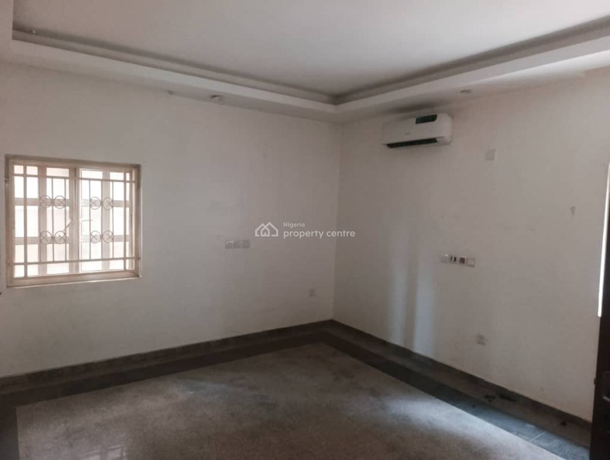 Spacious Three ( 3) Bedroom + Bq & Acs, Garki 2, Garki, Abuja, Flat / Apartment for Rent