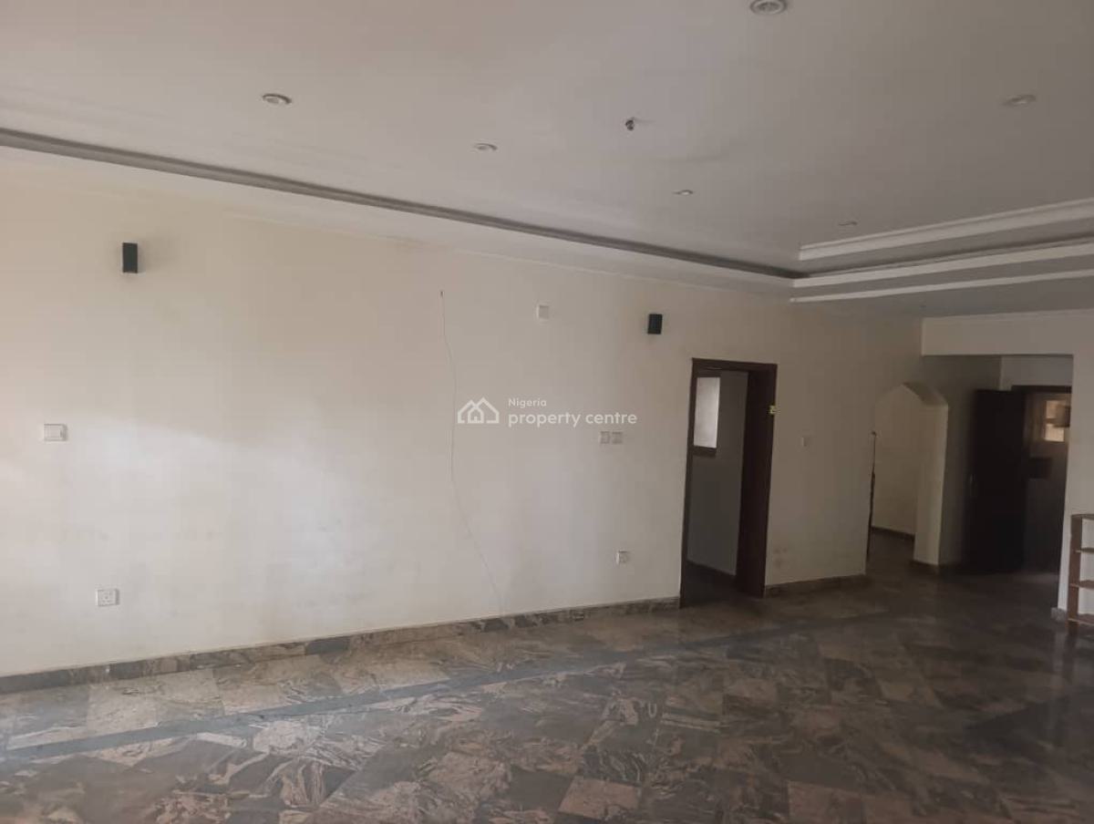 Spacious Three ( 3) Bedroom + Bq & Acs, Garki 2, Garki, Abuja, Flat / Apartment for Rent