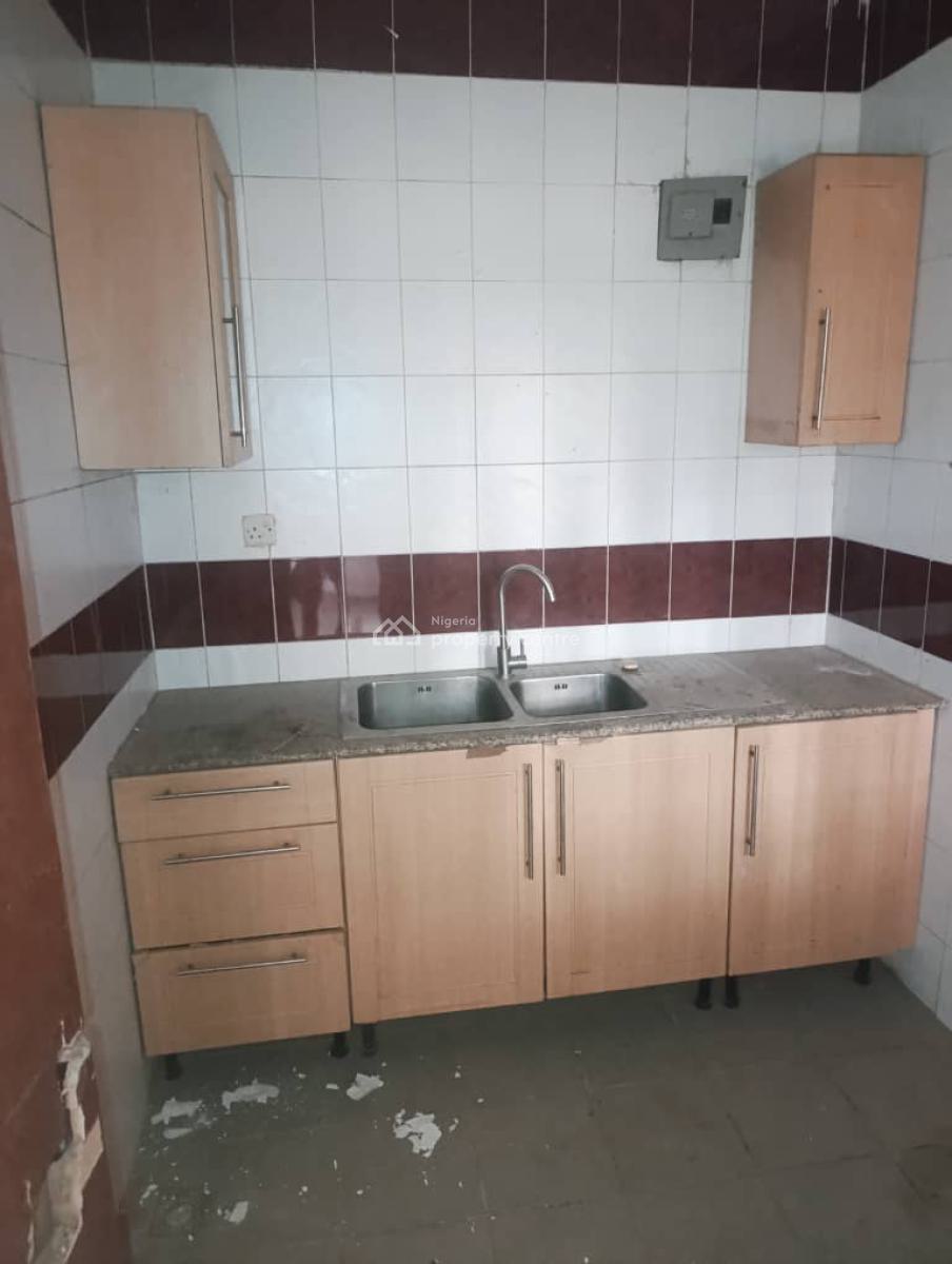 Spacious Three ( 3) Bedroom + Bq & Acs, Garki 2, Garki, Abuja, Flat / Apartment for Rent
