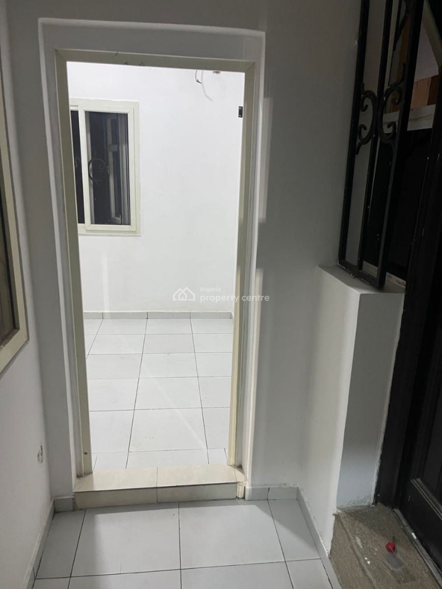 Executive Serviced Mini Flat, Lekki Phase 1, Lekki, Lagos, Flat / Apartment for Rent