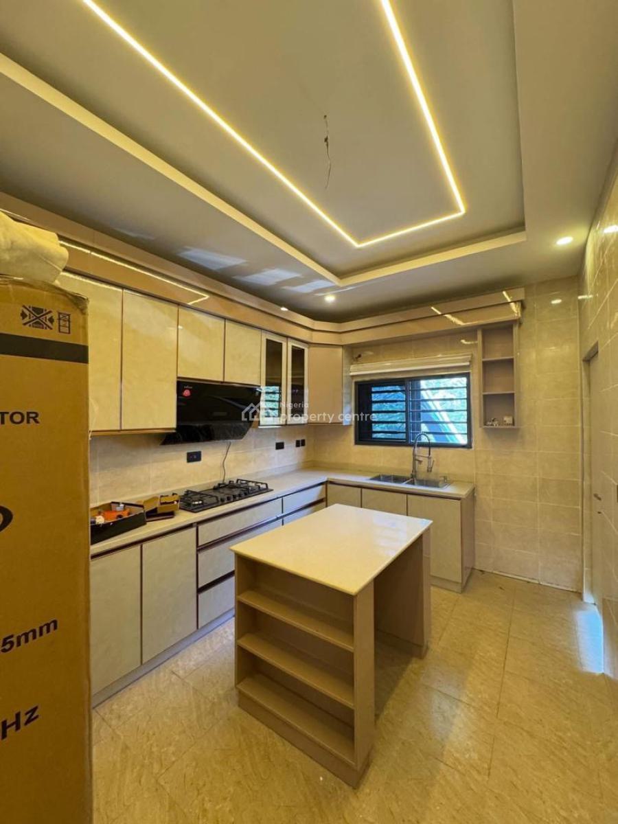 3 Bedroom Apartment, Off Ibb Way, Maitama District, Abuja, Flat / Apartment for Rent