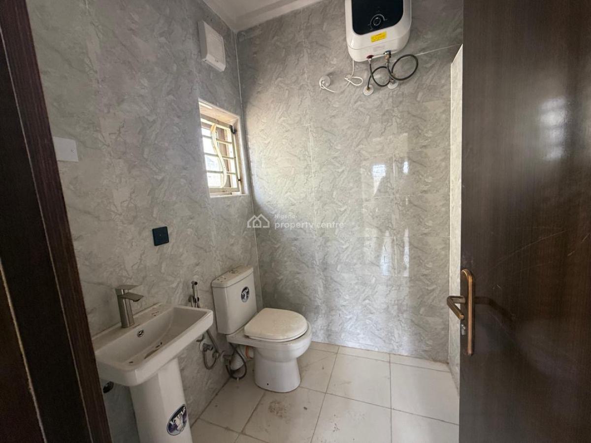 5 Bedroom with Bq, Guzape District, Abuja, House for Sale