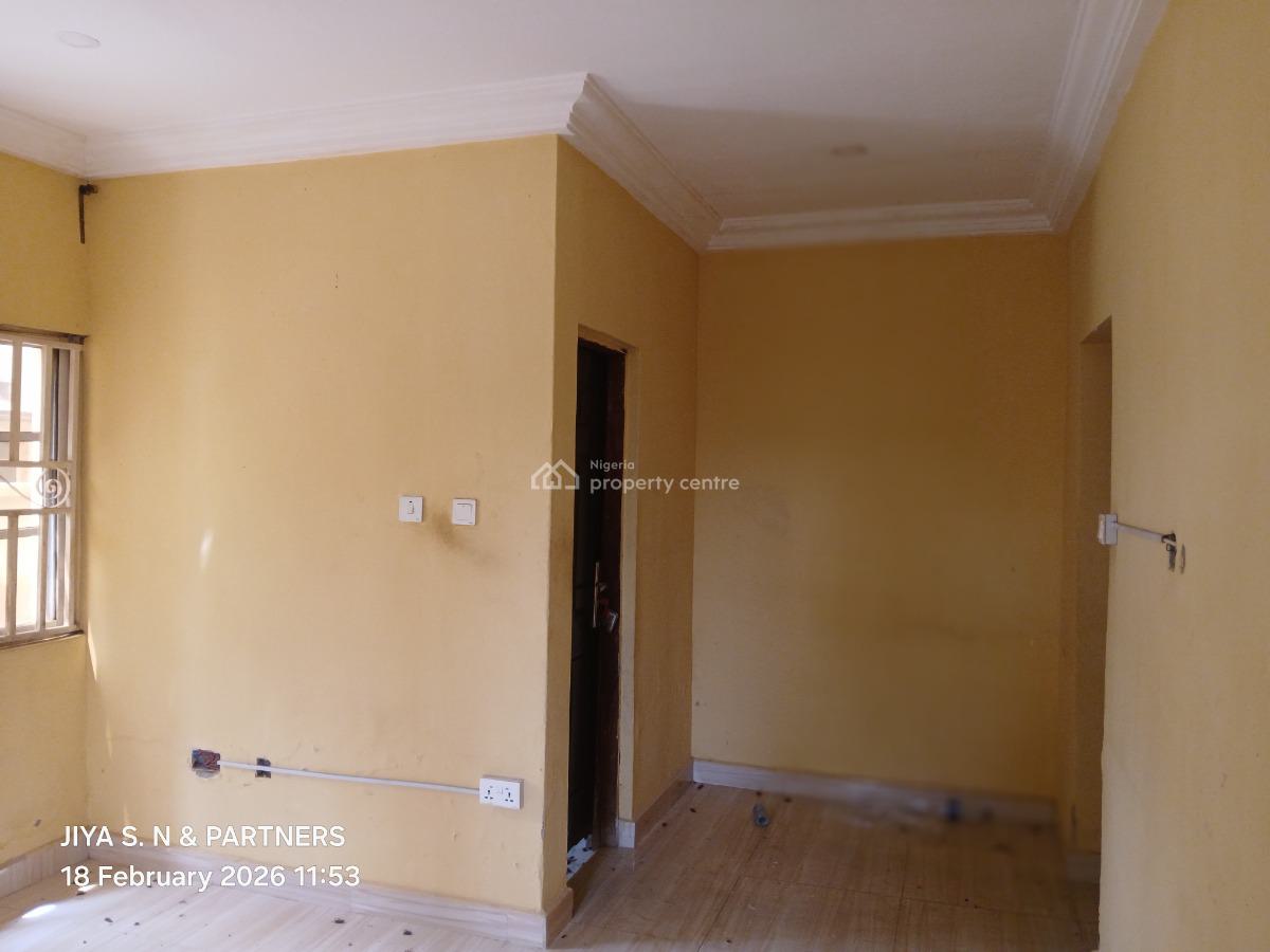 3 Bedroom Semi Detached Bungalow Alone in The Compound, Sunny Vale Estate, Galadimawa, Abuja, Semi-detached Bungalow for Rent