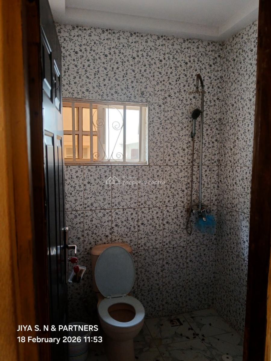 3 Bedroom Semi Detached Bungalow Alone in The Compound, Sunny Vale Estate, Galadimawa, Abuja, Semi-detached Bungalow for Rent