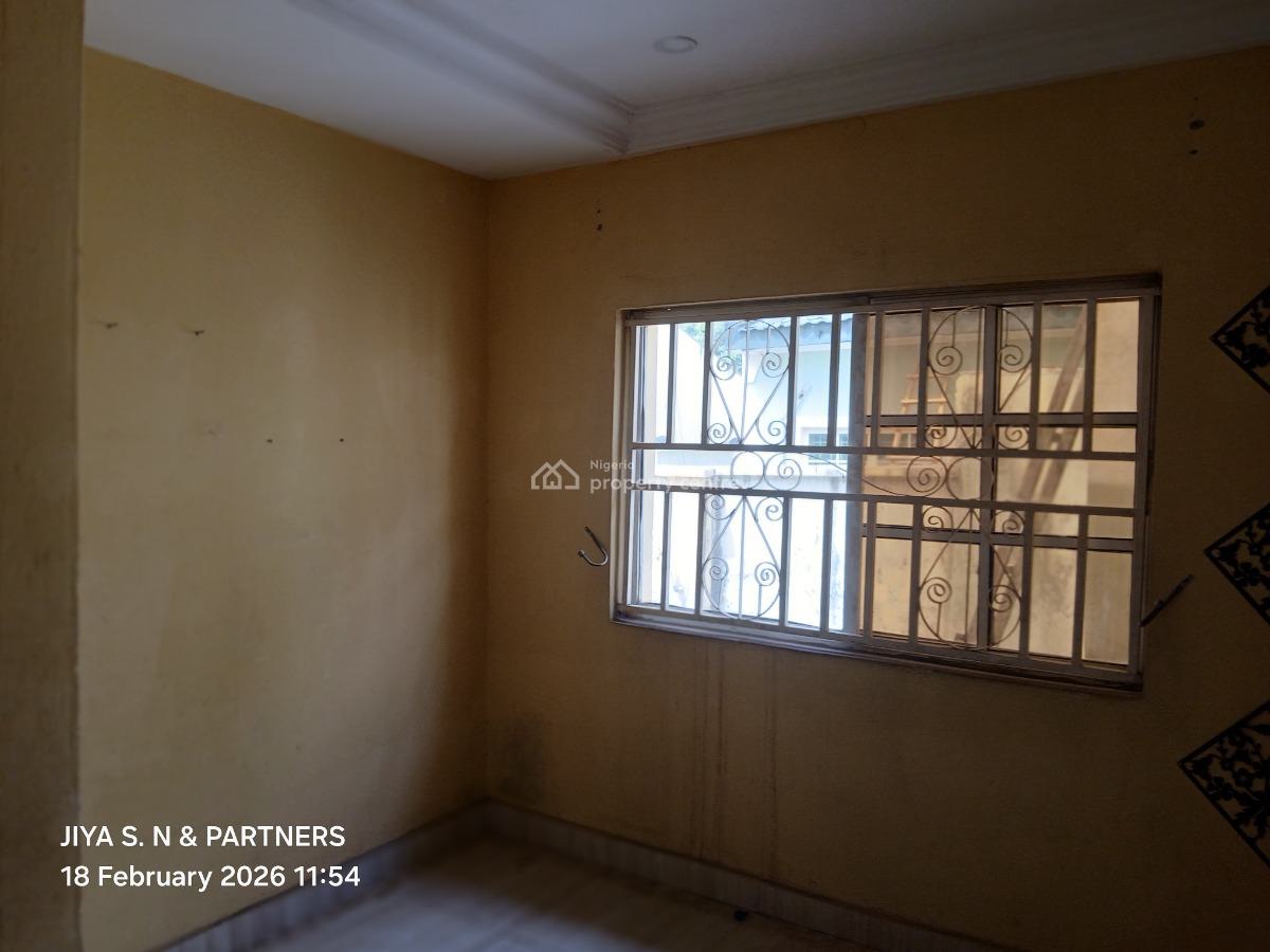 3 Bedroom Semi Detached Bungalow Alone in The Compound, Sunny Vale Estate, Galadimawa, Abuja, Semi-detached Bungalow for Rent