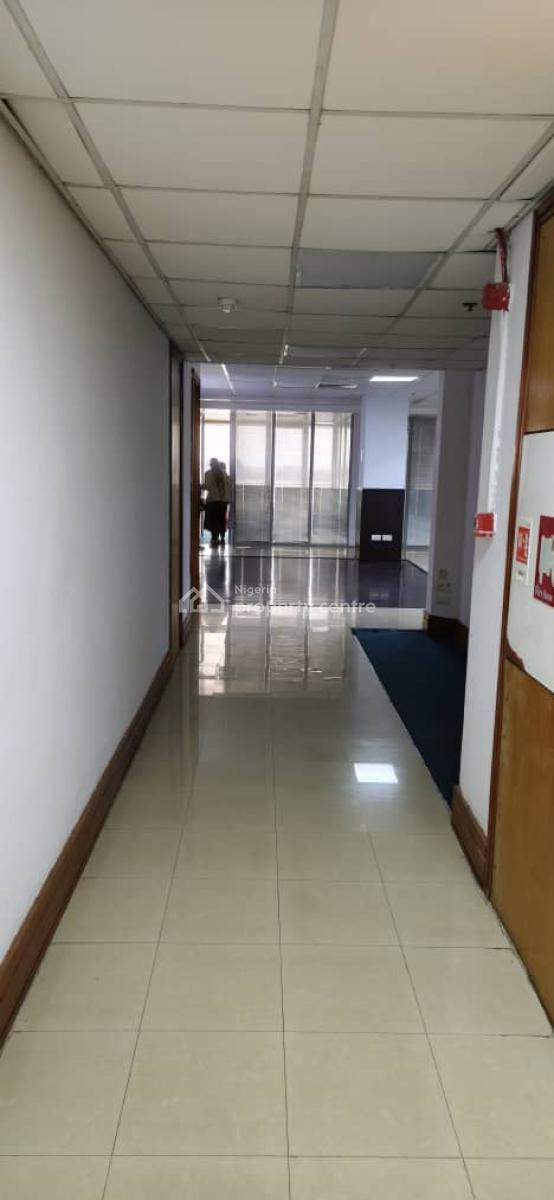 Vacant 202sqm Office in 24 Hours Service Complex, Victoria Island (vi), Lagos, Office Space for Rent