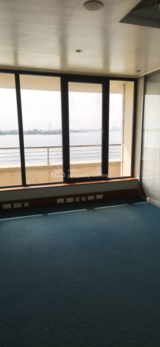 Vacant 202sqm Office in 24 Hours Service Complex, Victoria Island (vi), Lagos, Office Space for Rent