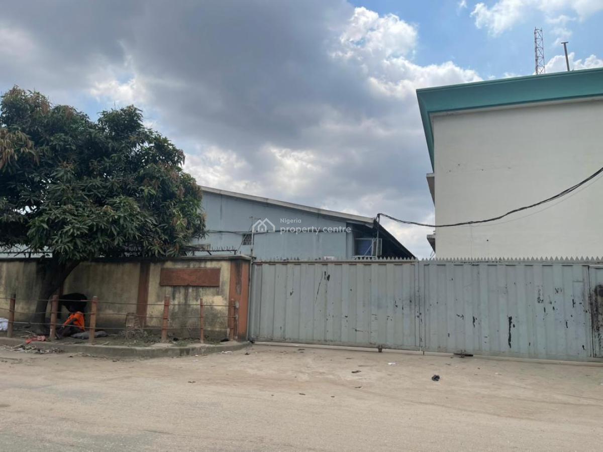 2 Bay Warehouse of 3,100sqm with Office Block of 600sqm (3 Floor), Mushin, Lagos, Warehouse for Sale