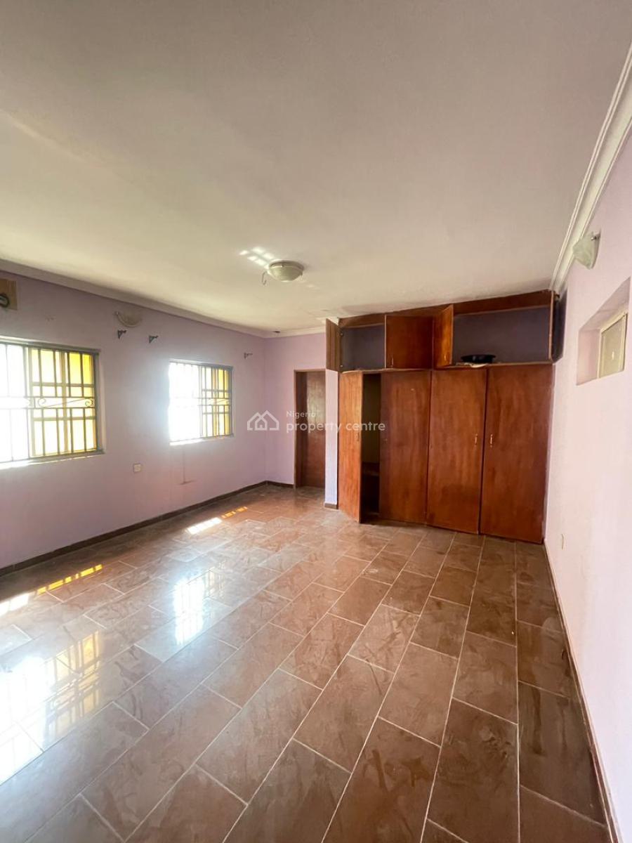 5 Bedroom Self-serviced Semi-detached Duplex, Lekki Phase 1, Lekki, Lagos, Semi-detached Duplex for Rent