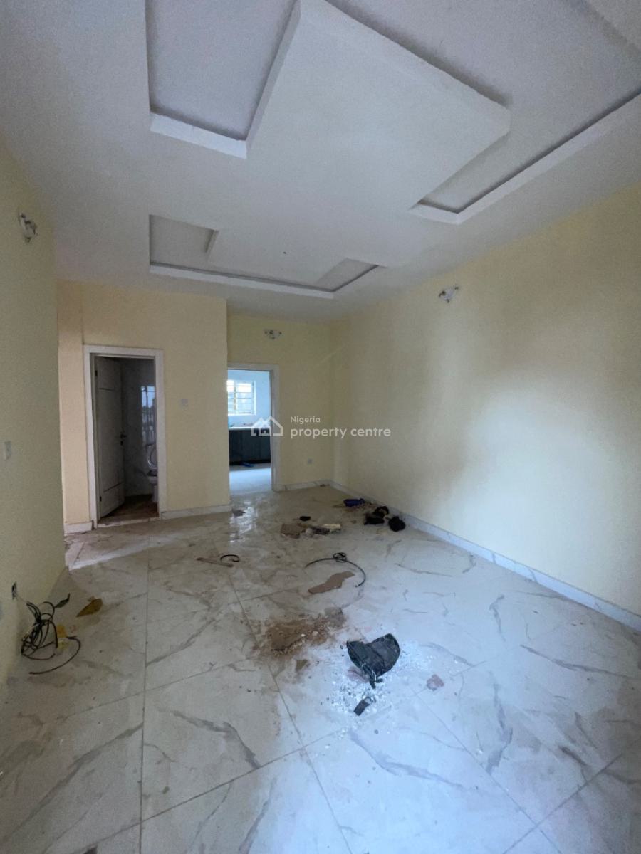 a Renovated 2 Bedrooms Apartment, Sparklinght Estate Ikota Gra Off Mobil Road, Lekki, Lagos, House for Rent