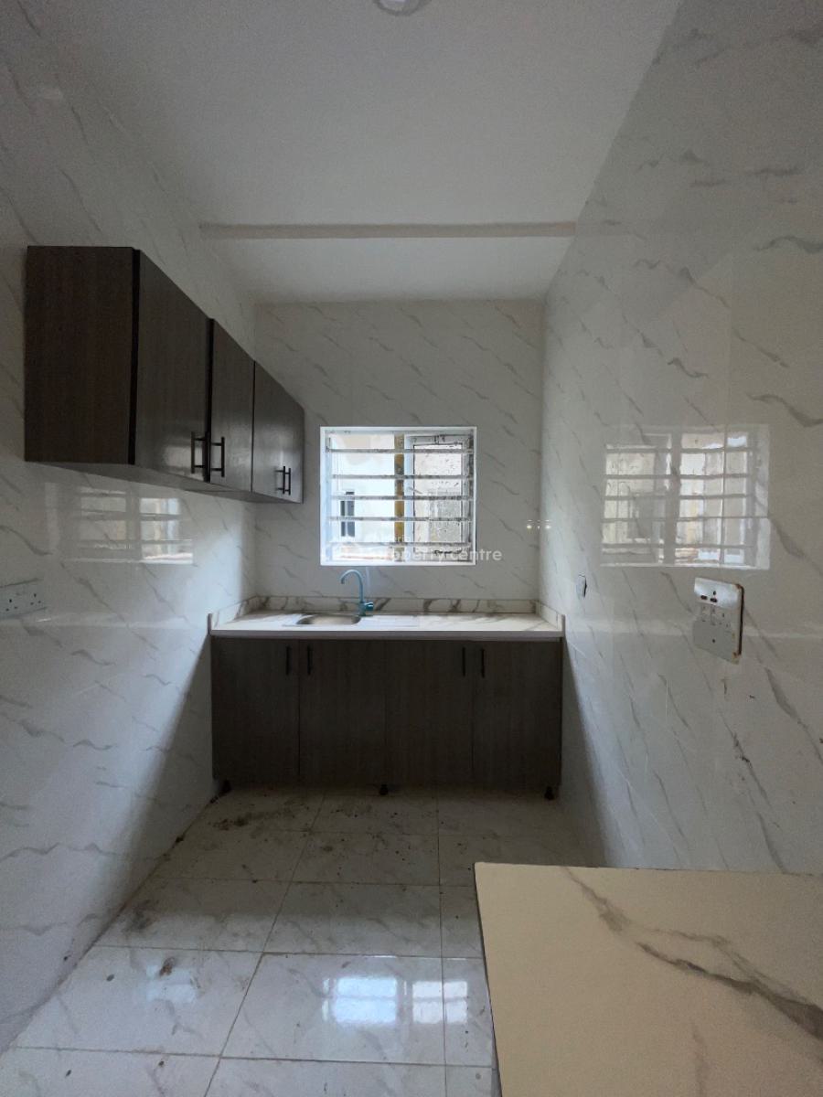 a Renovated 2 Bedrooms Apartment, Sparklinght Estate Ikota Gra Off Mobil Road, Lekki, Lagos, House for Rent