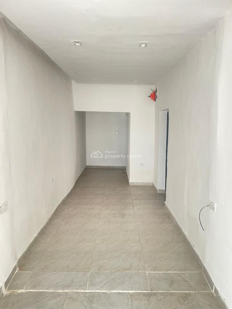 2 Bedroom Apartment, Lekki Phase 1, Lekki, Lagos, Flat / Apartment for Rent