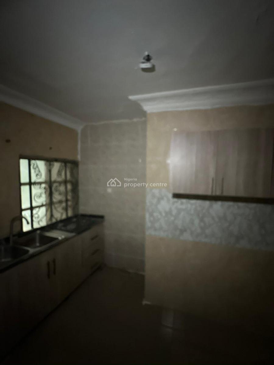 2 Bedroom Apartment, Lekki Phase 1, Lekki, Lagos, Flat / Apartment for Rent