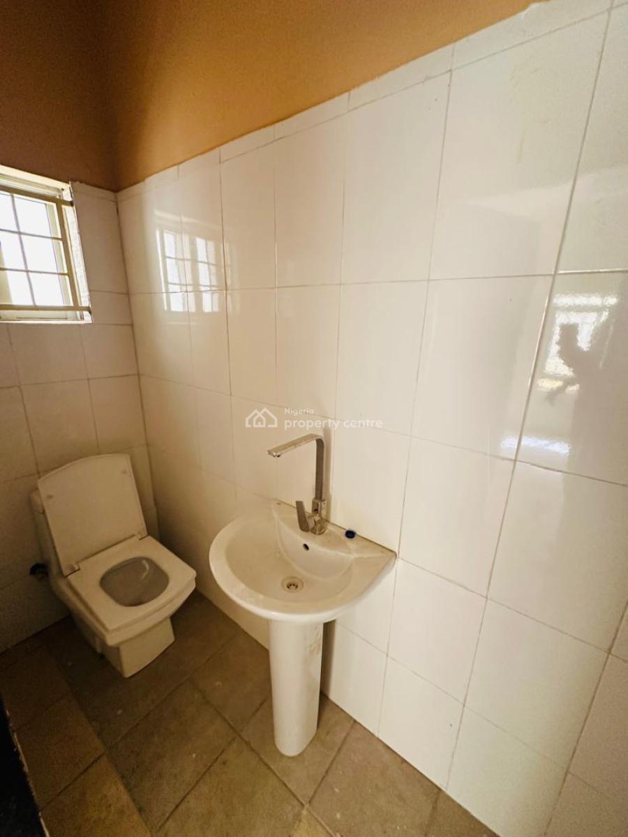 Standard 2 Bedroom Flat, Asokoro District, Abuja, House for Rent