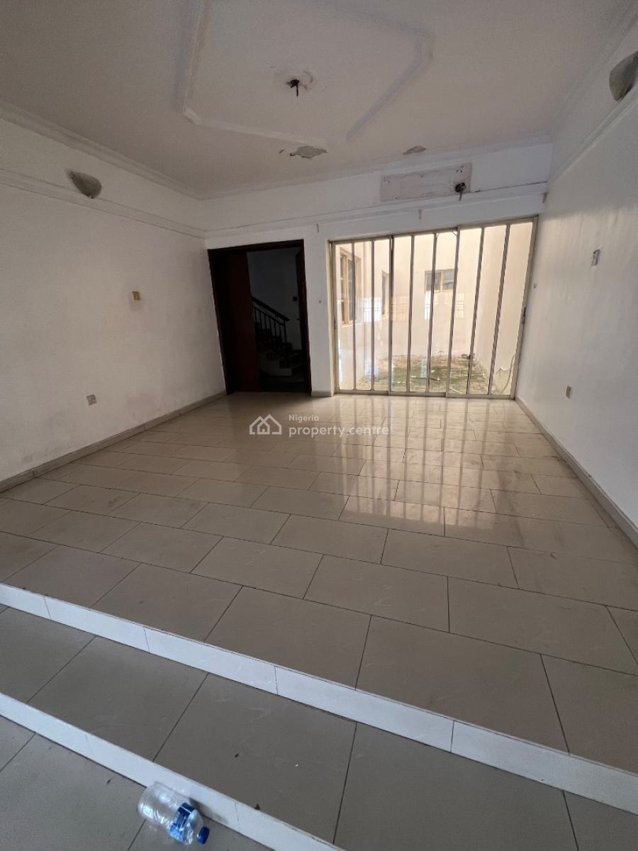 Very Spacious 5-bedroom Duplex with 2-bedroom Bq (residential /commercial), Lekki Phase 1, Lekki, Lagos, Commercial Property for Rent