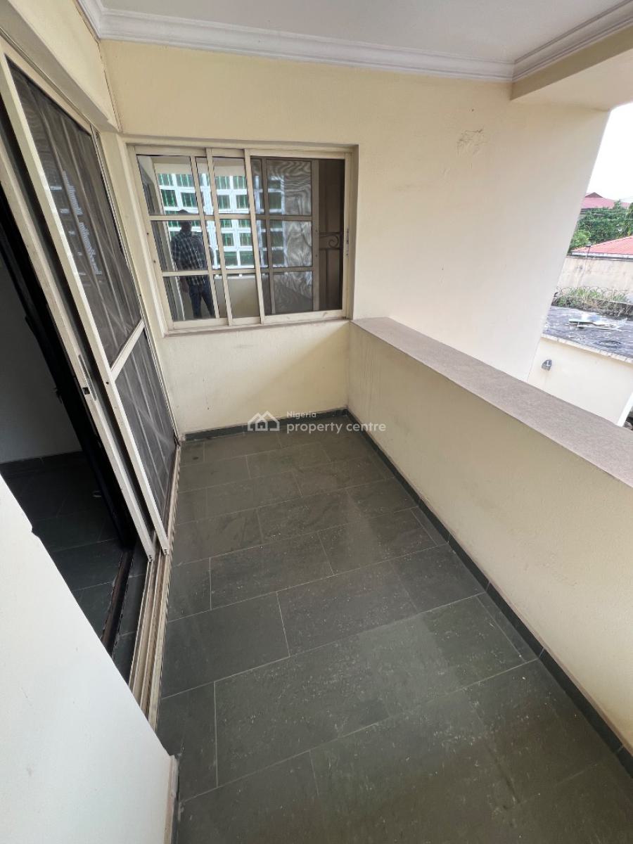 Very Spacious 5-bedroom Duplex with 2-bedroom Bq (residential /commercial), Lekki Phase 1, Lekki, Lagos, Commercial Property for Rent