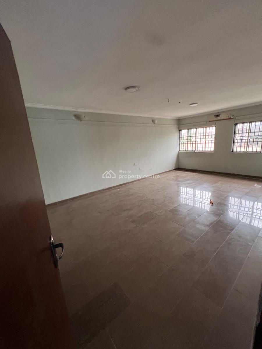 Very Spacious 5-bedroom Duplex with 2-bedroom Bq (residential /commercial), Lekki Phase 1, Lekki, Lagos, Commercial Property for Rent