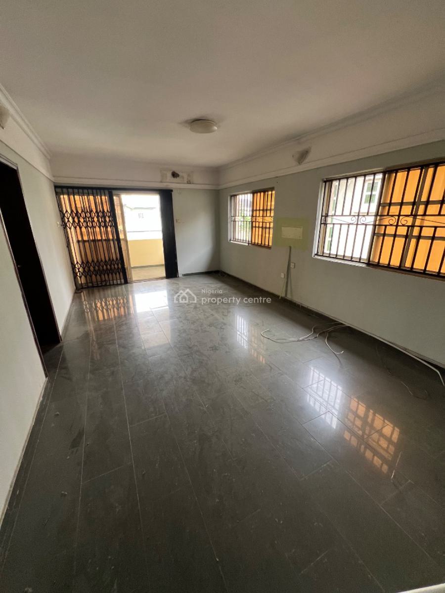 Very Spacious 5-bedroom Duplex with 2-bedroom Bq (residential /commercial), Lekki Phase 1, Lekki, Lagos, Commercial Property for Rent