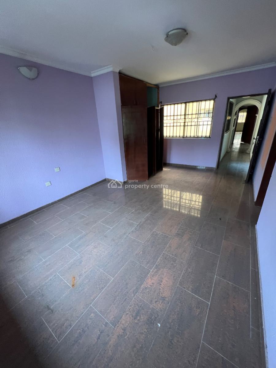Very Spacious 5-bedroom Duplex with 2-bedroom Bq (residential /commercial), Lekki Phase 1, Lekki, Lagos, Commercial Property for Rent