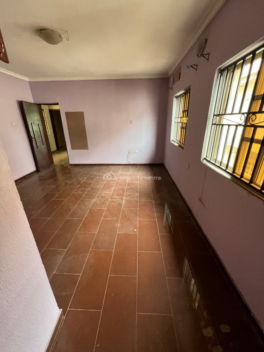 Very Spacious 5-bedroom Duplex with 2-bedroom Bq (residential /commercial), Lekki Phase 1, Lekki, Lagos, Commercial Property for Rent