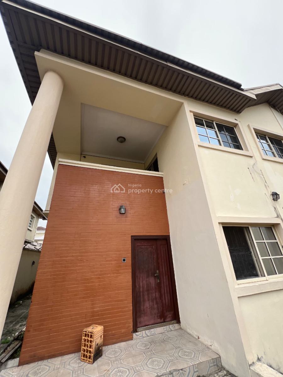 Very Spacious 5-bedroom Duplex with 2-bedroom Bq (residential /commercial), Lekki Phase 1, Lekki, Lagos, Commercial Property for Rent