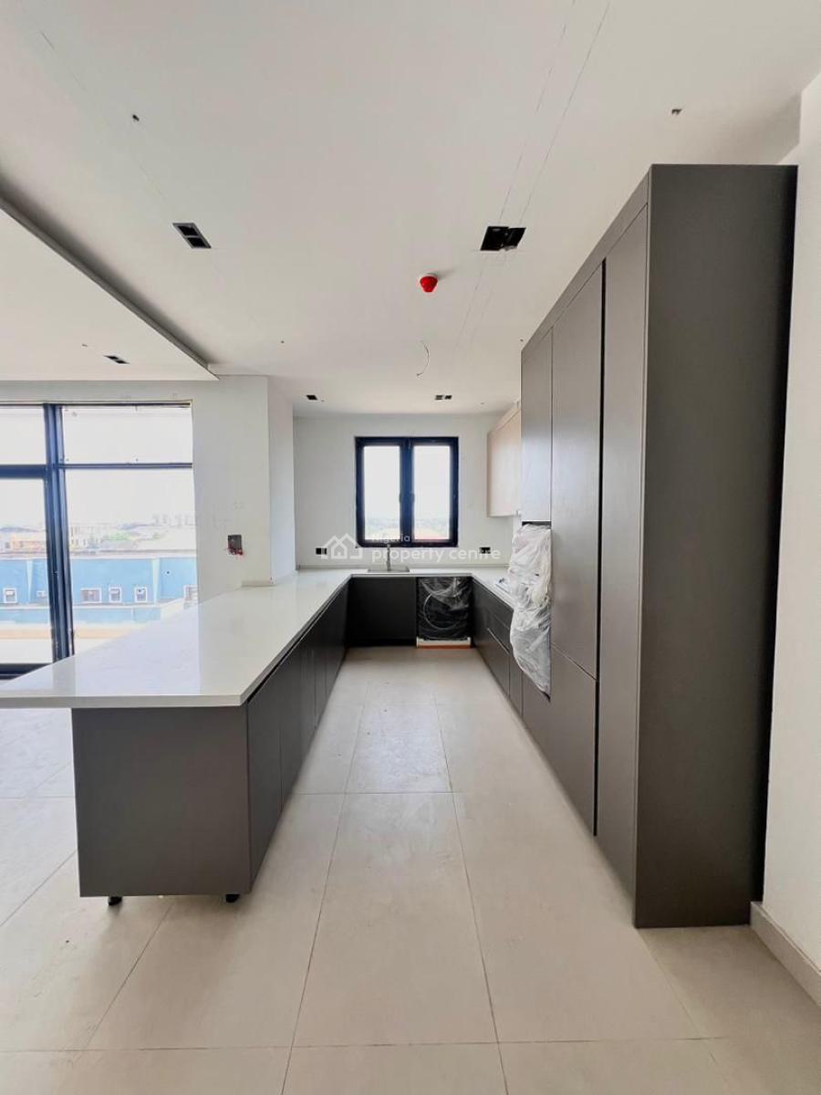 Luxury 2 Bedroom Apartment + Swimming Pool, Gym in an Estate, Lekki Phase 1, Lekki, Lagos, Flat / Apartment for Sale