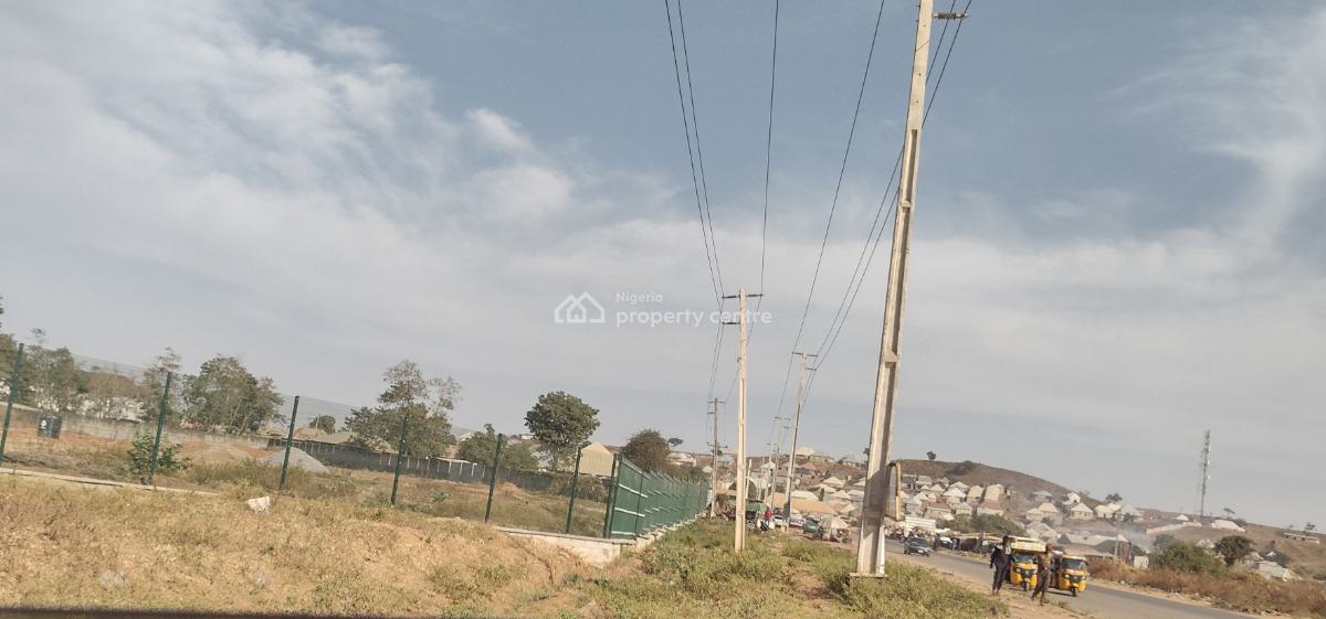 Standard Offices, Shops and Business Space, Apo, Abuja, Plaza / Complex / Mall for Sale