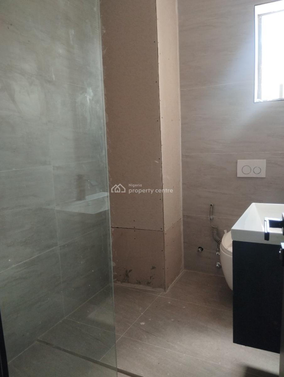 Spacious Massive Lurxuy 2 Bedrooms Flat with Bq, Ikate, Lekki, Lagos, Flat / Apartment for Sale