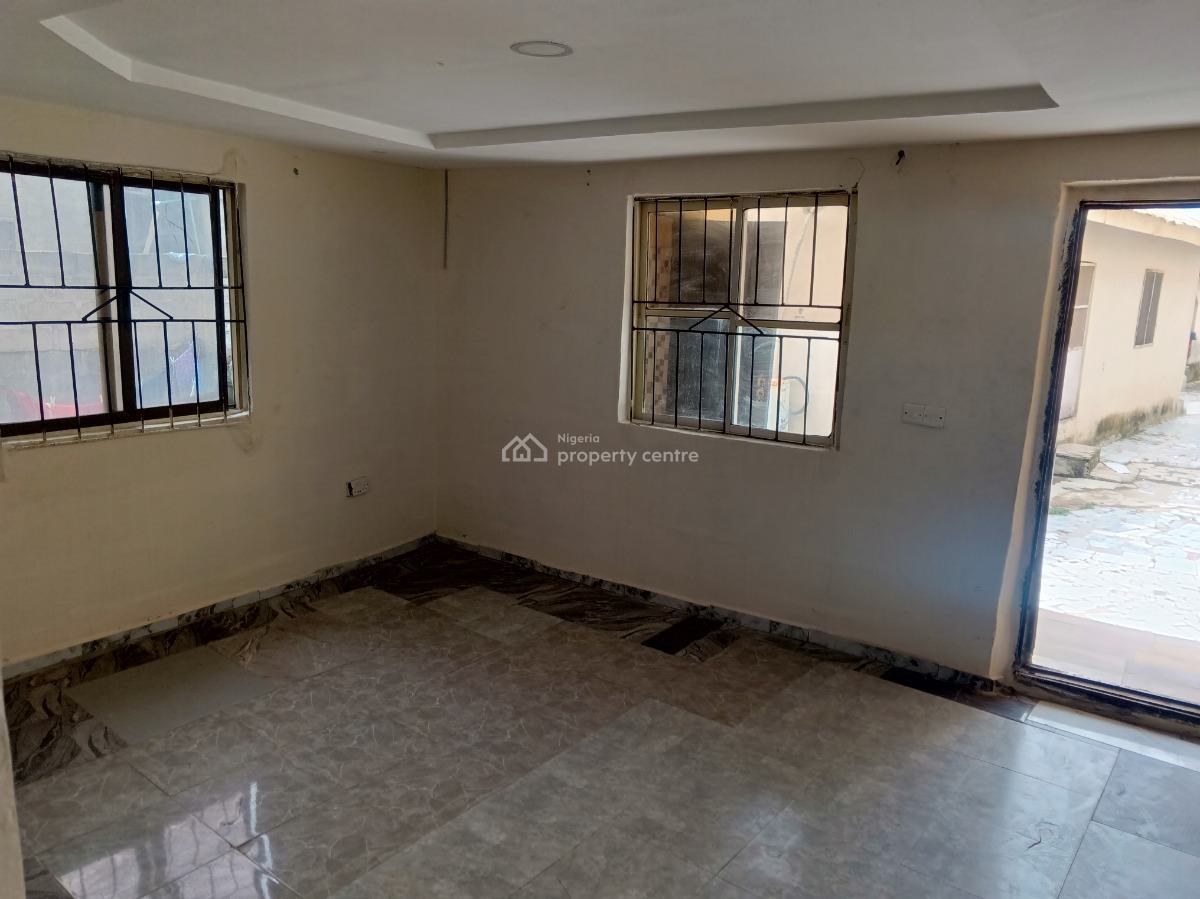 Nice 1 Bedroom Flat, with Visitors Toilet, Admiralty Homes Estate, Alpha Beach Road, New Road Bus-stop, Igbo Efon, Lekki, Lagos, Mini Flat (room and Parlour) for Rent