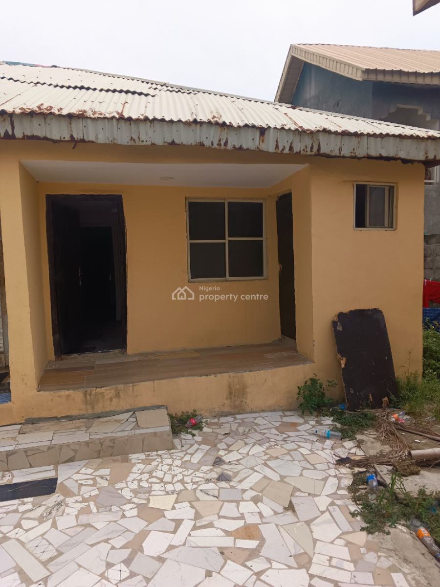 Nice 1 Bedroom Flat, with Visitors Toilet, Admiralty Homes Estate, Alpha Beach Road, New Road Bus-stop, Igbo Efon, Lekki, Lagos, Mini Flat (room and Parlour) for Rent