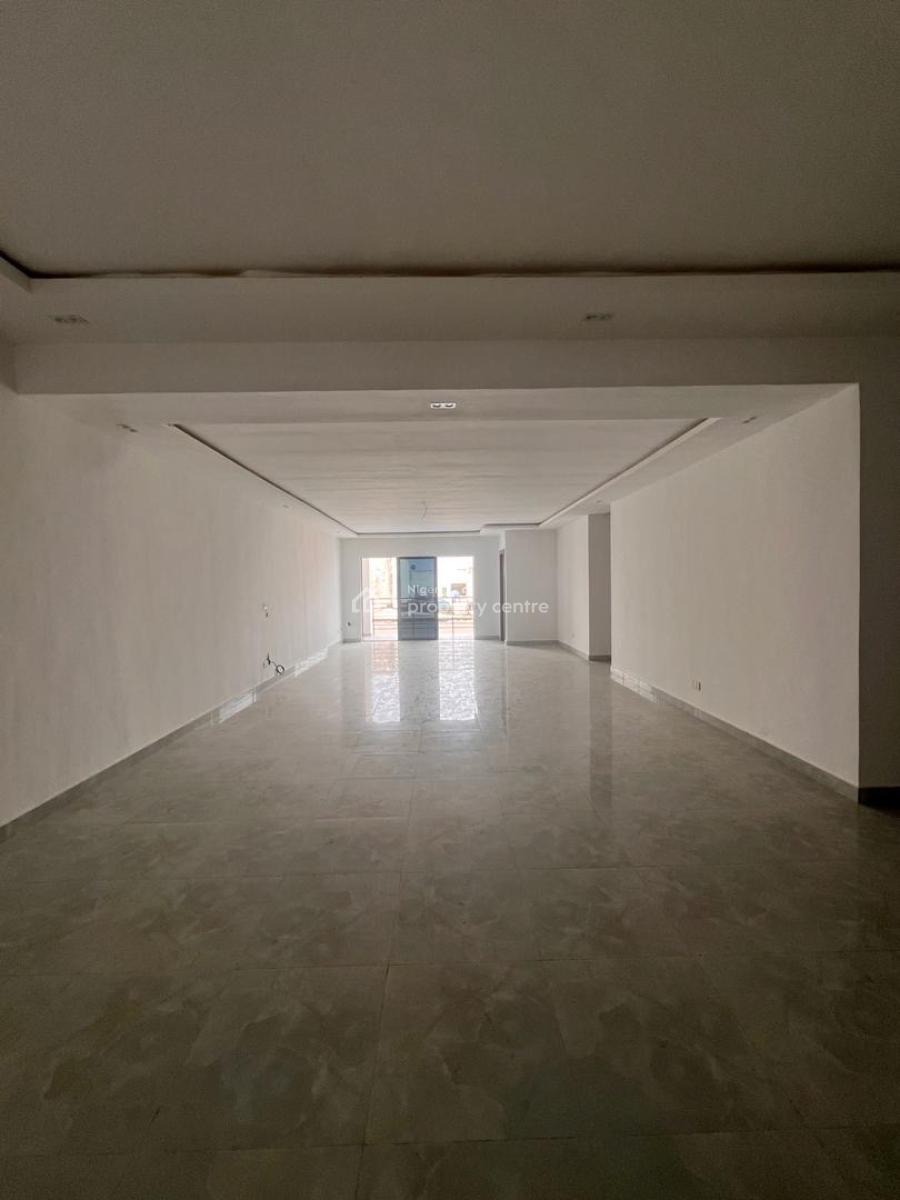 Stunning 3 Bedroom with Bq, Gym and Elevator in a Serene Environment, Lekki Phase 1, Lekki, Lagos, Block of Flats for Sale