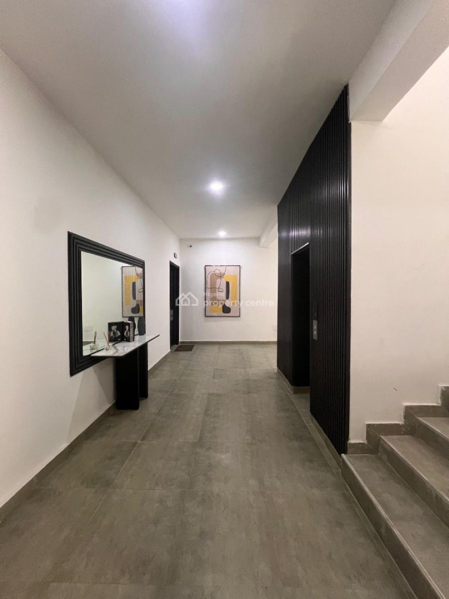 Stunning 3 Bedroom with Bq, Gym and Elevator in a Serene Environment, Lekki Phase 1, Lekki, Lagos, Block of Flats for Sale