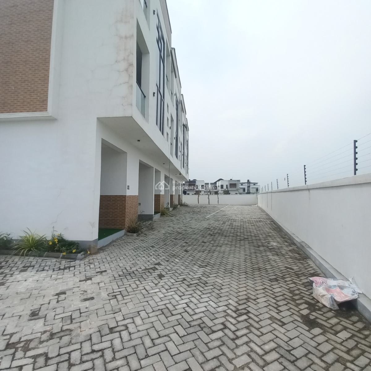 4 Bedroom Terrace Duplex with Bq, Chevron Drive, Chevron, Lekki, Lagos, Terraced Duplex for Sale