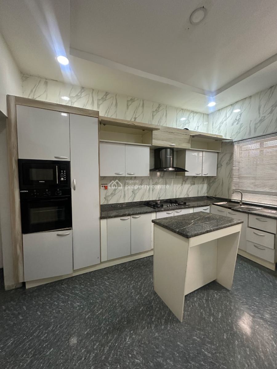 a Room Downstairs in a Shared Apartments, Orchid Road, Royal Pine Estate., Lekki, Lagos, House for Rent