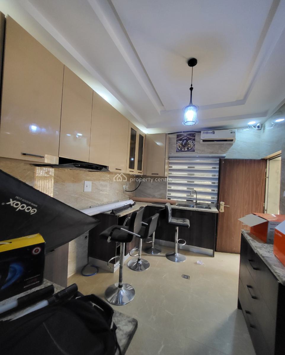 Luxurious Massive 3bedroom Flat, By Federal Old Secteriate, Garki, Abuja, Flat / Apartment for Rent