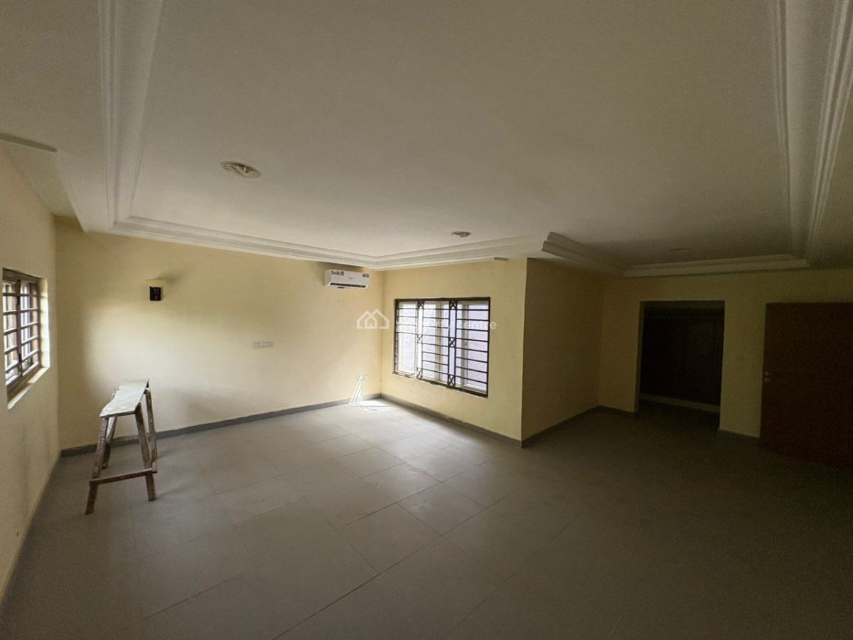 a Good Serviced & Spacious 5-bedroom Semi-detached Duplex + Bq, Life Camp, Abuja, Semi-detached Duplex for Rent