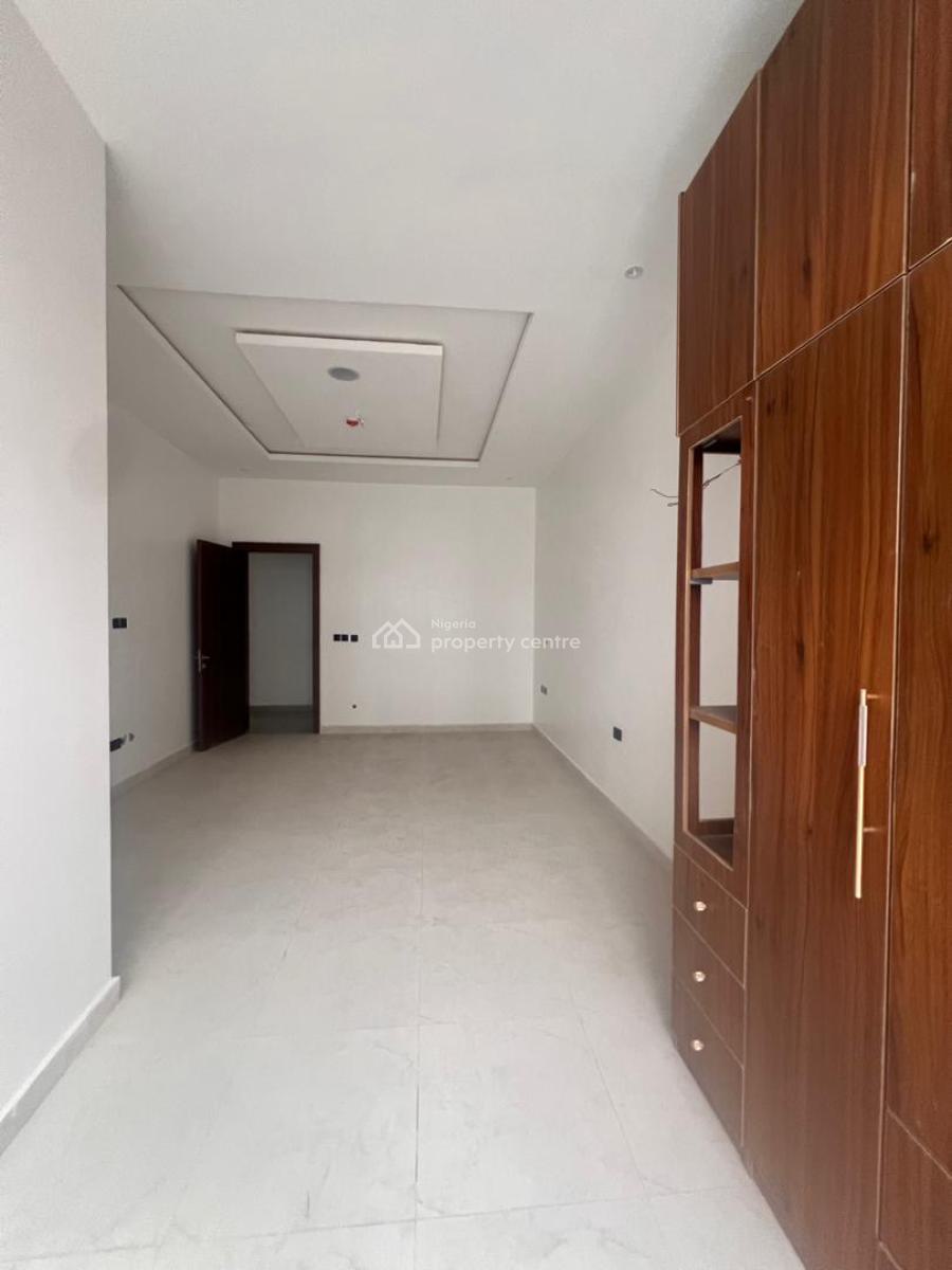 Magnificently Built 2 Bedroom with Elevator, Gym and Swimming Pool, Ikate, Lekki, Lagos, Block of Flats for Sale