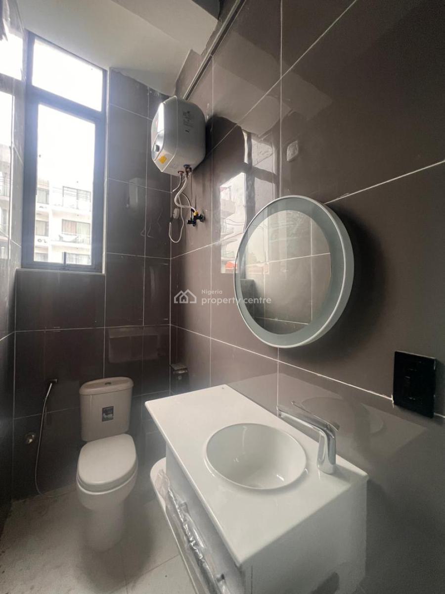 Magnificently Built 2 Bedroom with Elevator, Gym and Swimming Pool, Ikate, Lekki, Lagos, Block of Flats for Sale