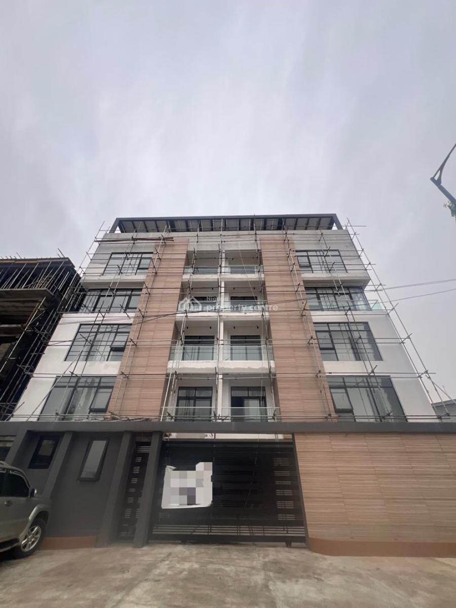 Newly Built 3 Bedroom with Elevator, Gym and Roftop Swimming Pool, Lekki Phase 1, Lekki, Lagos, Block of Flats for Sale
