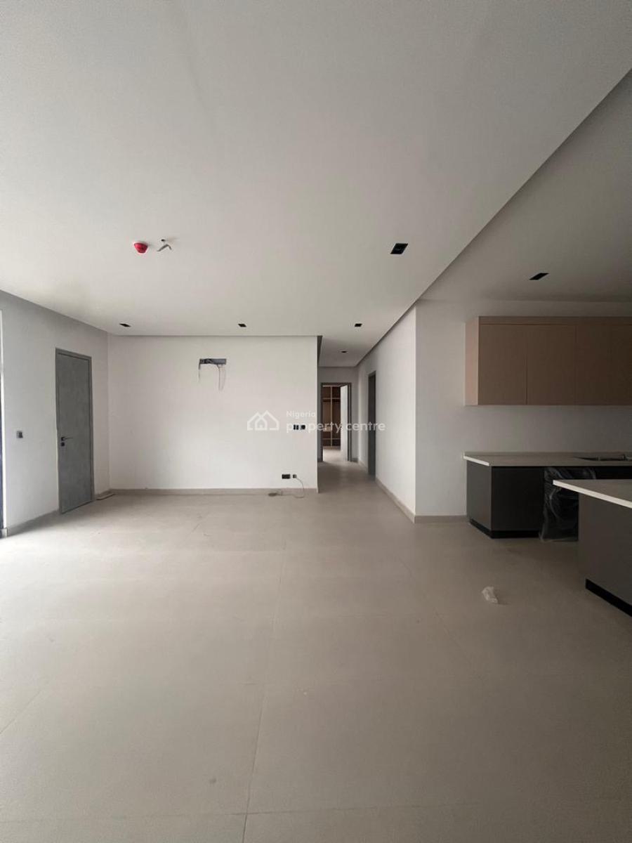 Newly Built 3 Bedroom with Elevator, Gym and Roftop Swimming Pool, Lekki Phase 1, Lekki, Lagos, Block of Flats for Sale