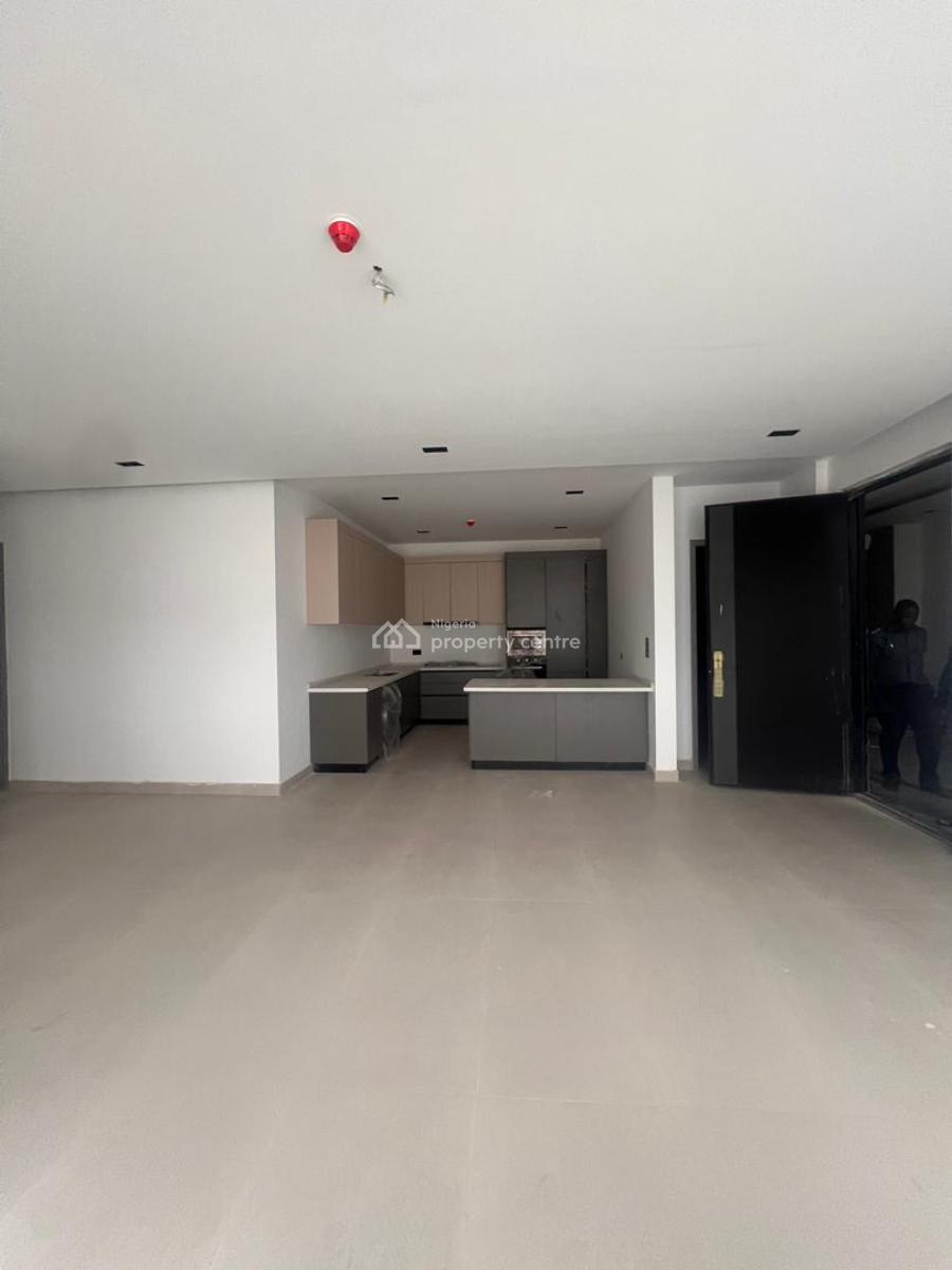 Newly Built 3 Bedroom with Elevator, Gym and Roftop Swimming Pool, Lekki Phase 1, Lekki, Lagos, Block of Flats for Sale