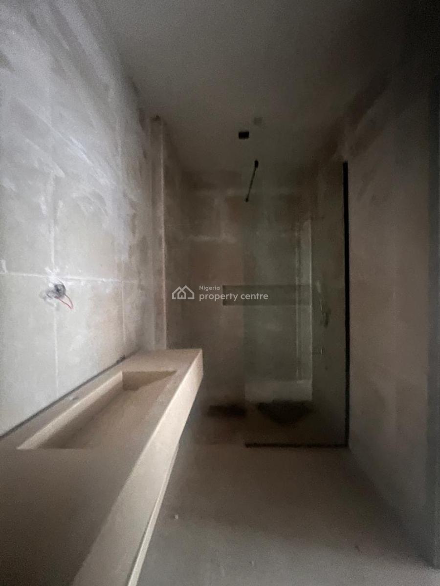 Newly Built 3 Bedroom with Elevator, Gym and Roftop Swimming Pool, Lekki Phase 1, Lekki, Lagos, Block of Flats for Sale