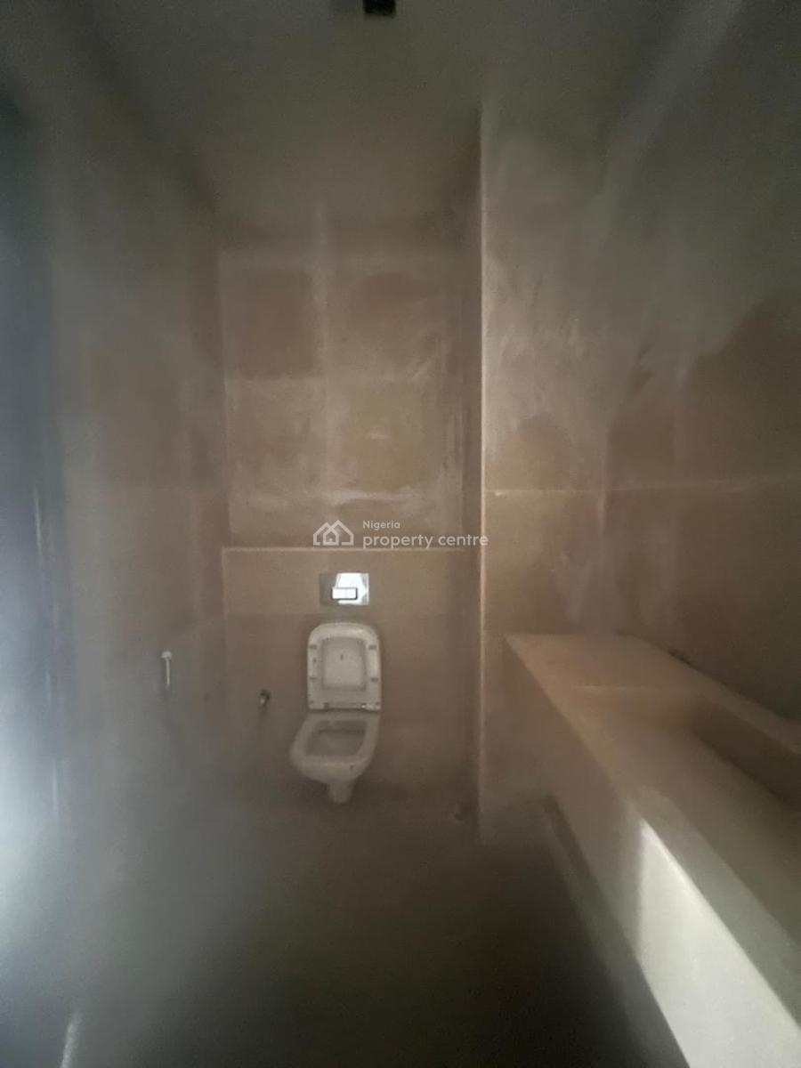 Newly Built 3 Bedroom with Elevator, Gym and Roftop Swimming Pool, Lekki Phase 1, Lekki, Lagos, Block of Flats for Sale