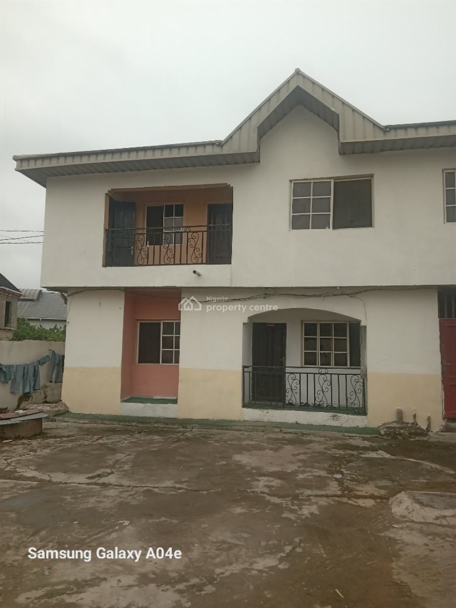 Spacious Fine 2 Bedroom Flat Upstairs, Royal Palm Will Estate Badore Ajah, Badore, Ajah, Lagos, Flat / Apartment for Rent