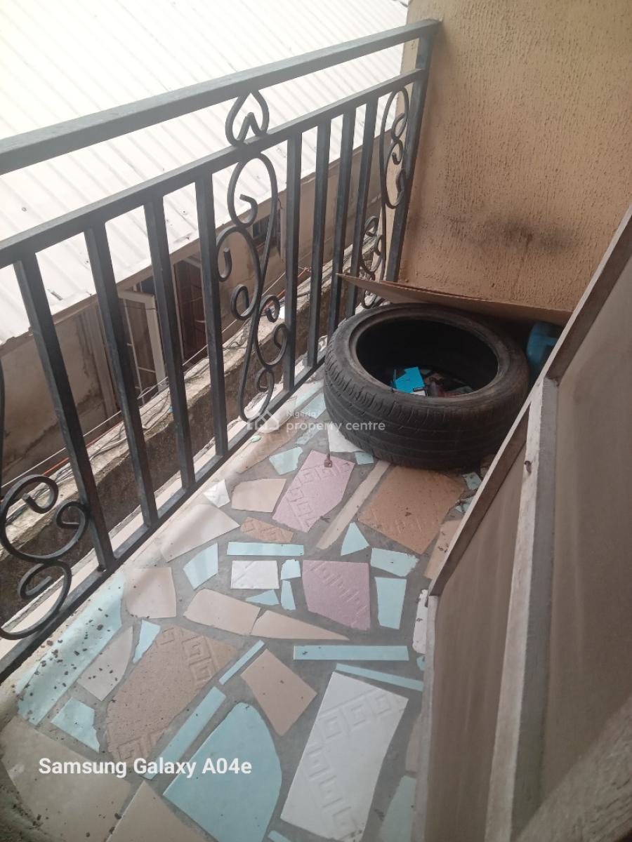 Spacious Fine 2 Bedroom Flat Upstairs, Royal Palm Will Estate Badore Ajah, Badore, Ajah, Lagos, Flat / Apartment for Rent