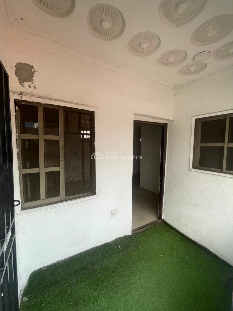 1 Bedroom Penthouse Apartment, Lekki Phase 1, Lekki, Lagos, Flat / Apartment for Rent