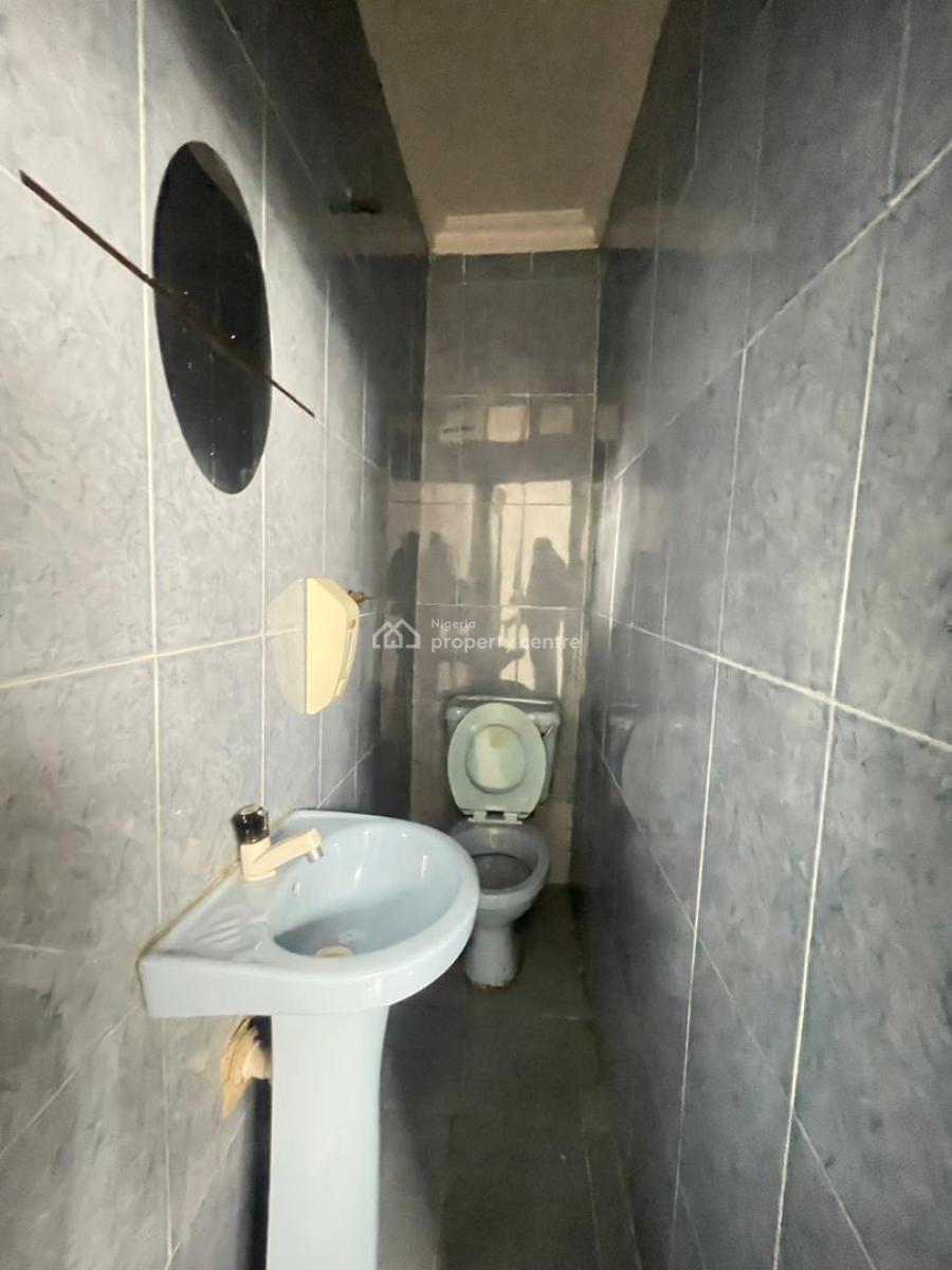 1 Bedroom Penthouse Apartment, Lekki Phase 1, Lekki, Lagos, Flat / Apartment for Rent