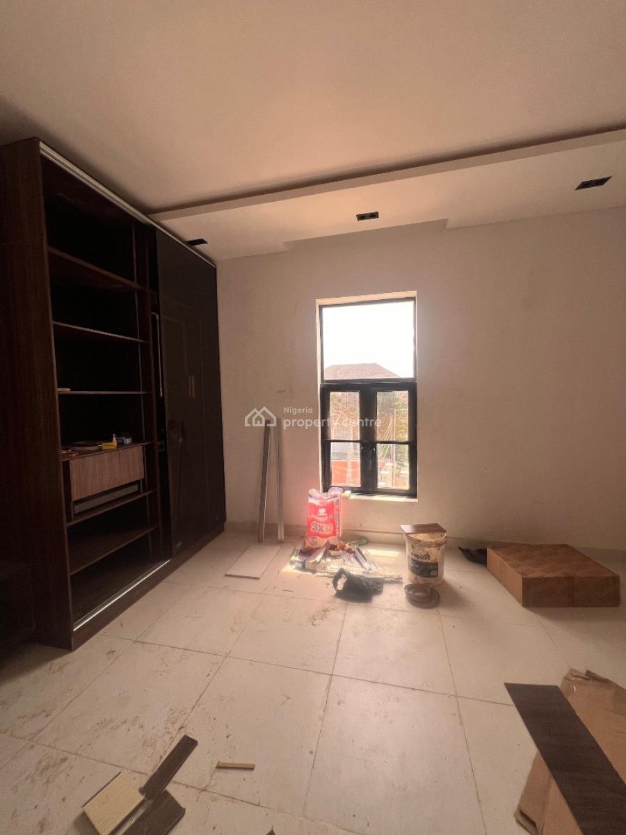 Newly Built 2 Bedroom with Elevator, Gym and Swimming Pool, Lekki Phase 1, Lekki, Lagos, Block of Flats for Sale