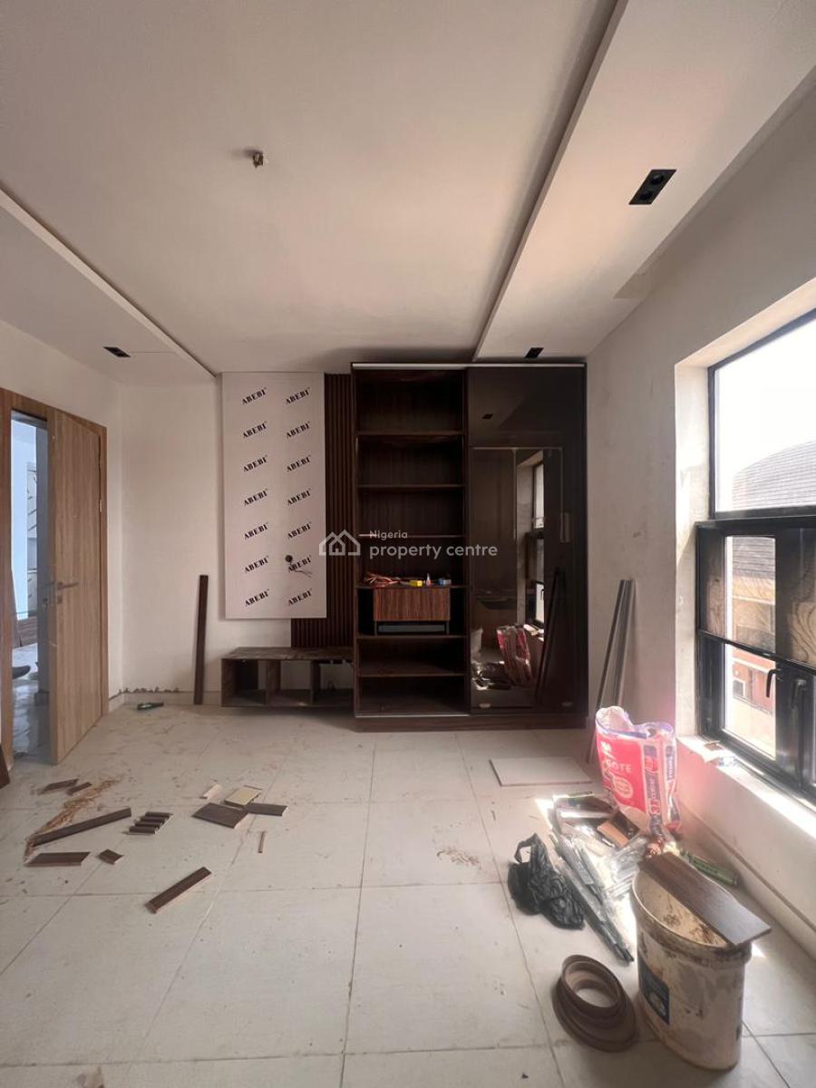 Newly Built 2 Bedroom with Elevator, Gym and Swimming Pool, Lekki Phase 1, Lekki, Lagos, Block of Flats for Sale