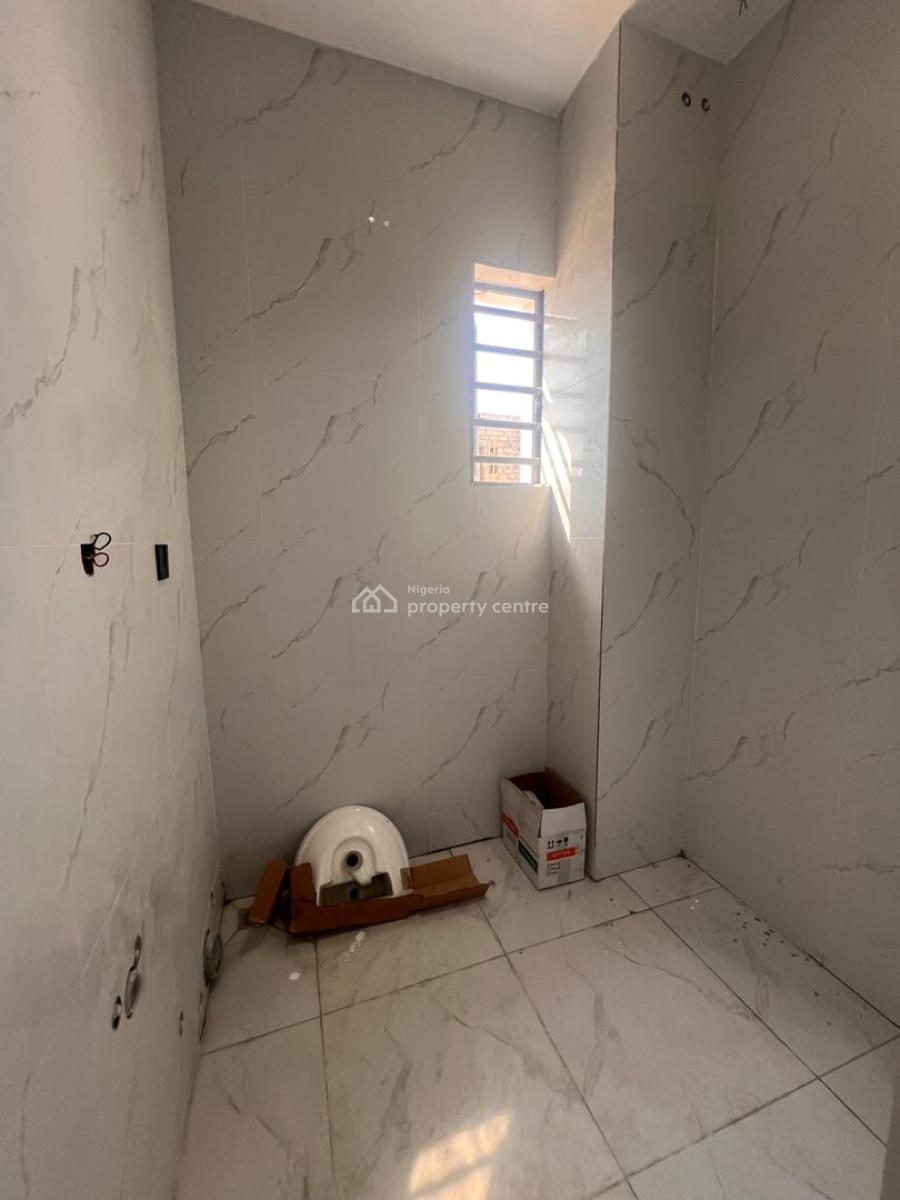 Magnificently Built 2 Bedroom with Elevator in a Serene Environment, Ikate, Lekki, Lagos, Block of Flats for Sale